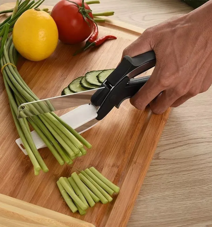 /ar/produit/ciseaux-de-cuisine-2-en-1-avec-planche-d-couper-int-gr-e-671